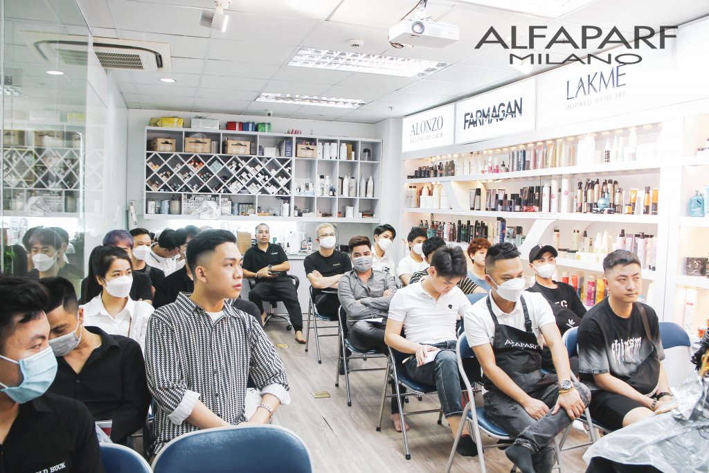 Điểm lại những hình ảnh đáng nhớ từ Technical Workshop Alfaparf 2022 tại Hà Nội