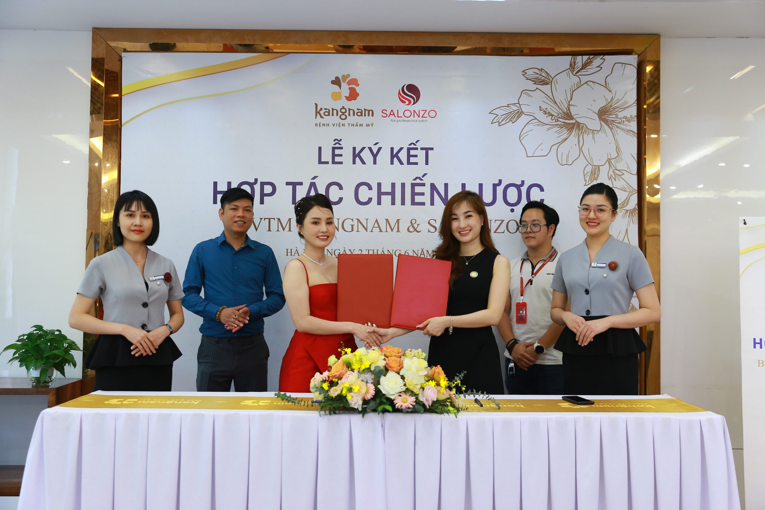 Công ty Cổ phần Mỹ phẩm Salonzo ký kết hợp tác chiến lược cùng Bệnh viện thẩm mỹ Kangnam: Nâng tầm nhan sắc Việt!